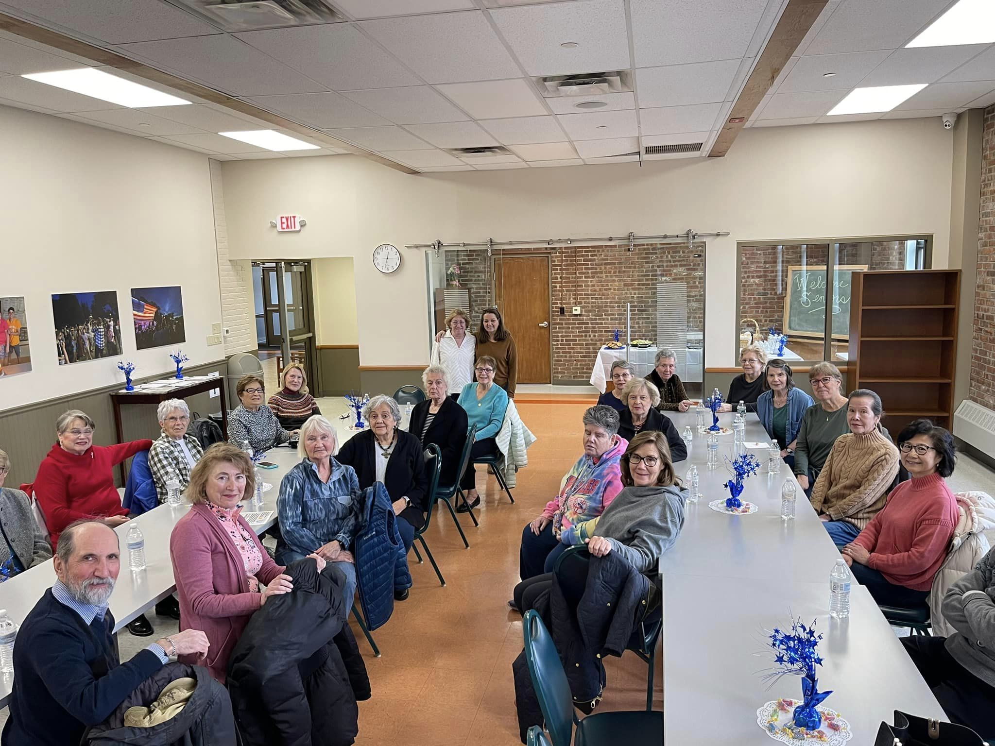 group event photo at meet the mayor event
